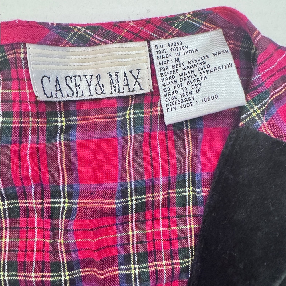 Vtg Casey & Max Christmas Holiday Vest Red Black Velvet Plaid Bells Poinsettia - Picture 4 of 7